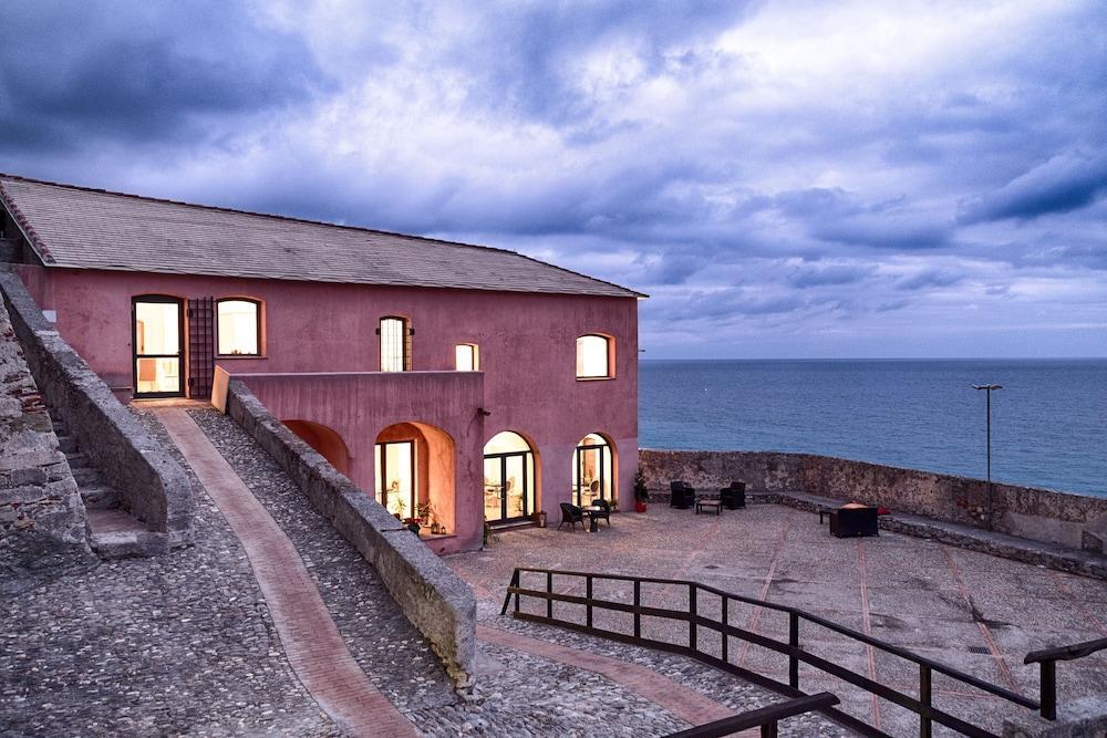 Locanda La Fortezza Finale Ligure Eksteriør bilde