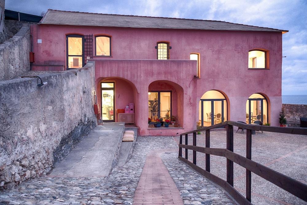 Locanda La Fortezza Finale Ligure Eksteriør bilde